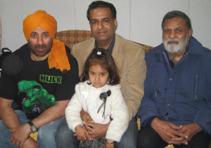 Abhay-Deol-family-photos-father-Ajit-Singh-Deol
