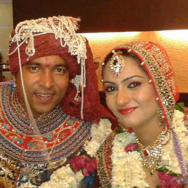 Chandan Prabhakar Wife Name Wedding Photos Marriage Family List 