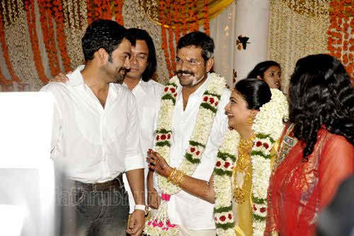 Geethu Mohandas Wedding Photos Album Husband Name Marriage Date