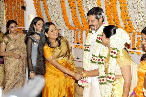 Geethu Mohandas Wedding Photos Album Husband Name Marriage Date  02