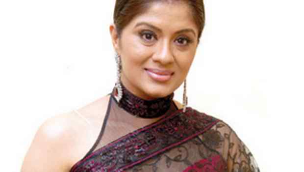 Sudha Chandran Favourite Things Perfume Food Color Actress Dance Hobbies 01