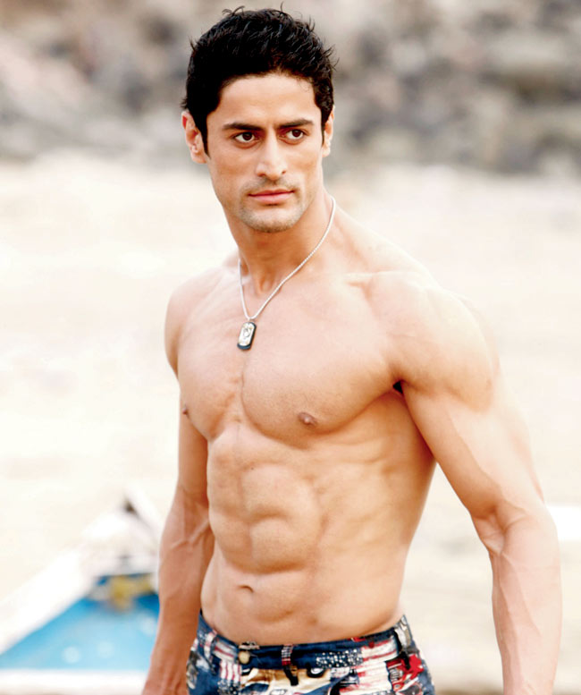 Mohit Raina Height Weight Age Body Measurements Wife Girlfriend Biceps Size