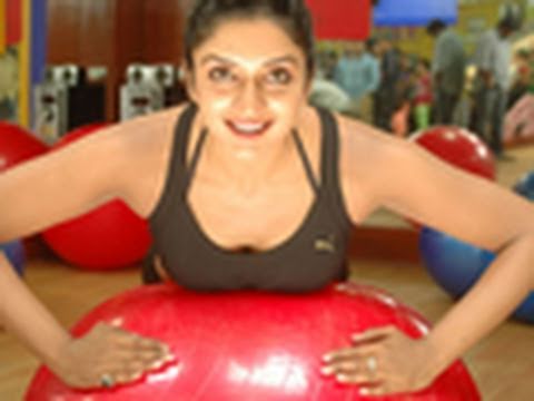 Vimala Raman Gym Exercise Workout Diet Plan Fitness Pictures Released