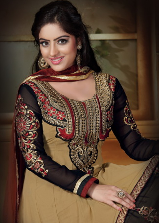 Deepika Singh Body Measurements Breast Bust Hips Waist Sizes Height and Weight