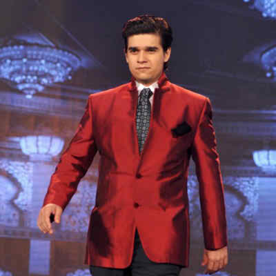 Vivaan Shah Height Age Biography Measurements Girlfriend DOB Family Father