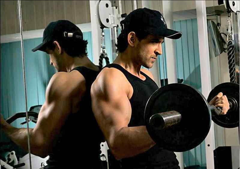Hrithik Roshan Workout Diet Plan Breakfast Lunch Dinner Gym Exercise Bodybuilding Pictures 04