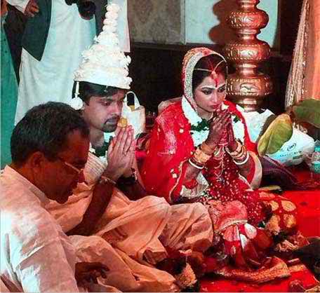 Shreya Ghoshal Husband Name Shiladitya Marriage Date Wedding Photos