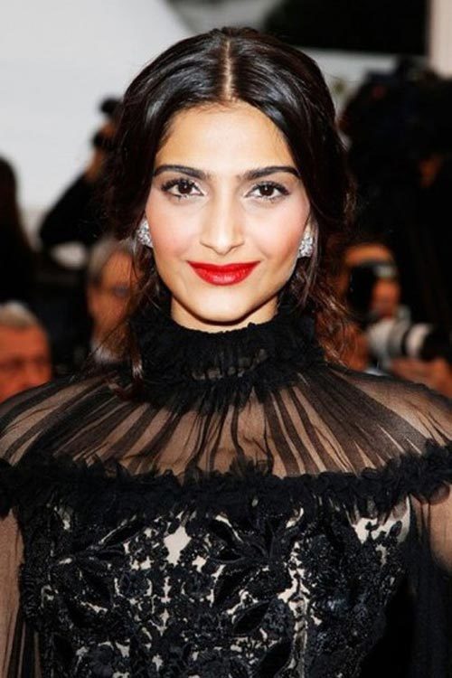 Sonam Kapoor hairstyle hair color eye color