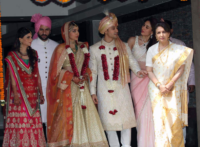 Kunal Khemu and Soha Ali Khan Wedding Photos Husband Wife Love Story Before Married Relationship