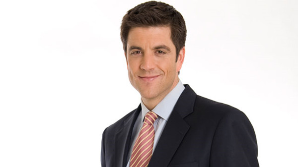 Most-Beautiful-Male-News-Anchors6