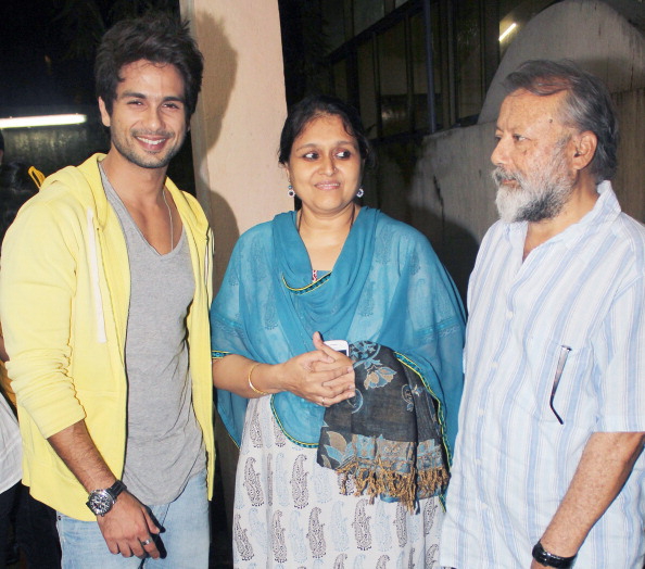 Shahid Kapoor Family Tree Mother Father Brother Name Pictures Family Background  0