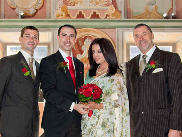 Celina Jaitley Wedding Pics with family