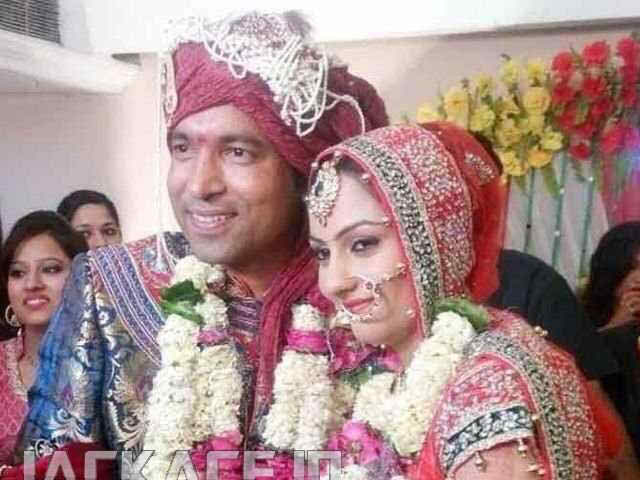 Chandan Prabhakar Wife Name Wedding Photos Marriage Family List 