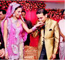 Khushboo Grewal Husband Name Wedding Pictures Family Marriage Photos 