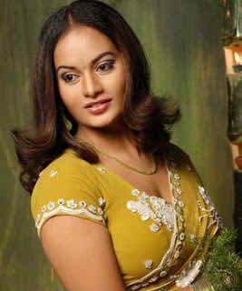 Sujatha Naidu Actress Height Body Measurements family Husband Name