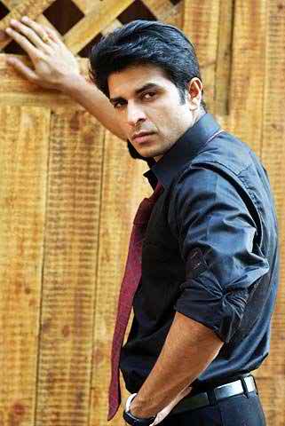 Ankur Nayyar Height Weight Body Measurements Affairs Chest Size