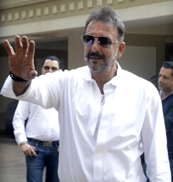 Sanjay Dutt Height and Weight 2016 Age Chest Biceps Waist Body Measurements