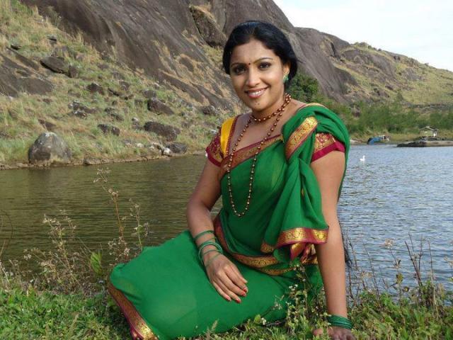 Devika Tamil Actress Height Weight Body Measurements Biography Real Name