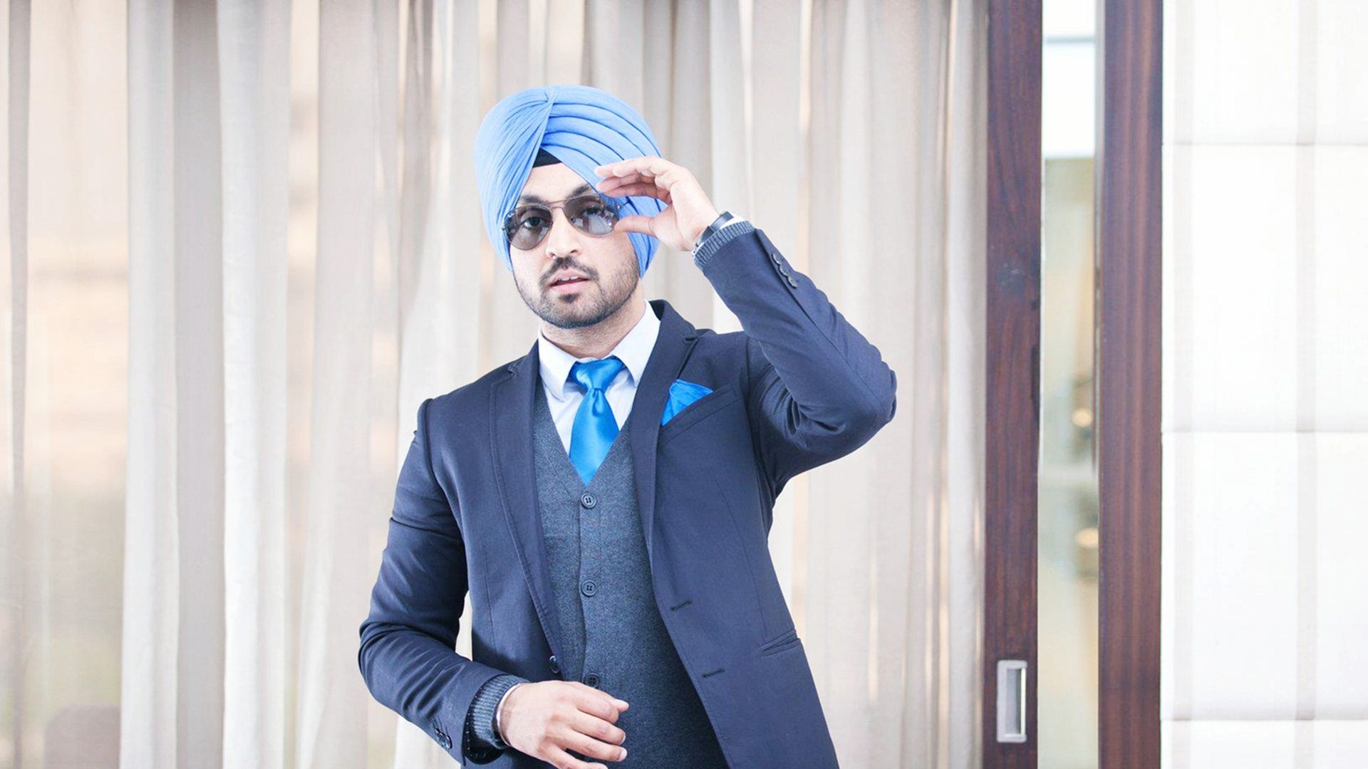 Diljit Dosanjh Height in Feet Weight Age Body Measurements Wife Name Photos