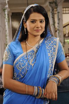 kratika sengar Body Measurements Bra Cup Breast Hips Bust Sizes Height Weight