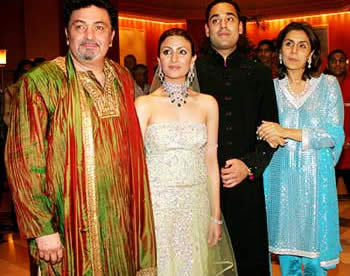Riddhima Kapoor And Bharat Sahni with family on wedding day