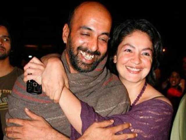 Pooja Bhatt Still Love with  Manish Makhija