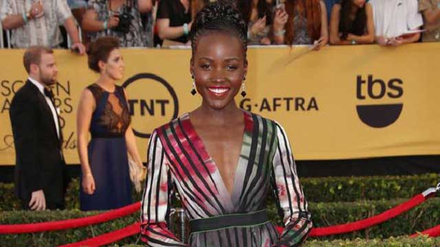 Lupita-at-an-Event
